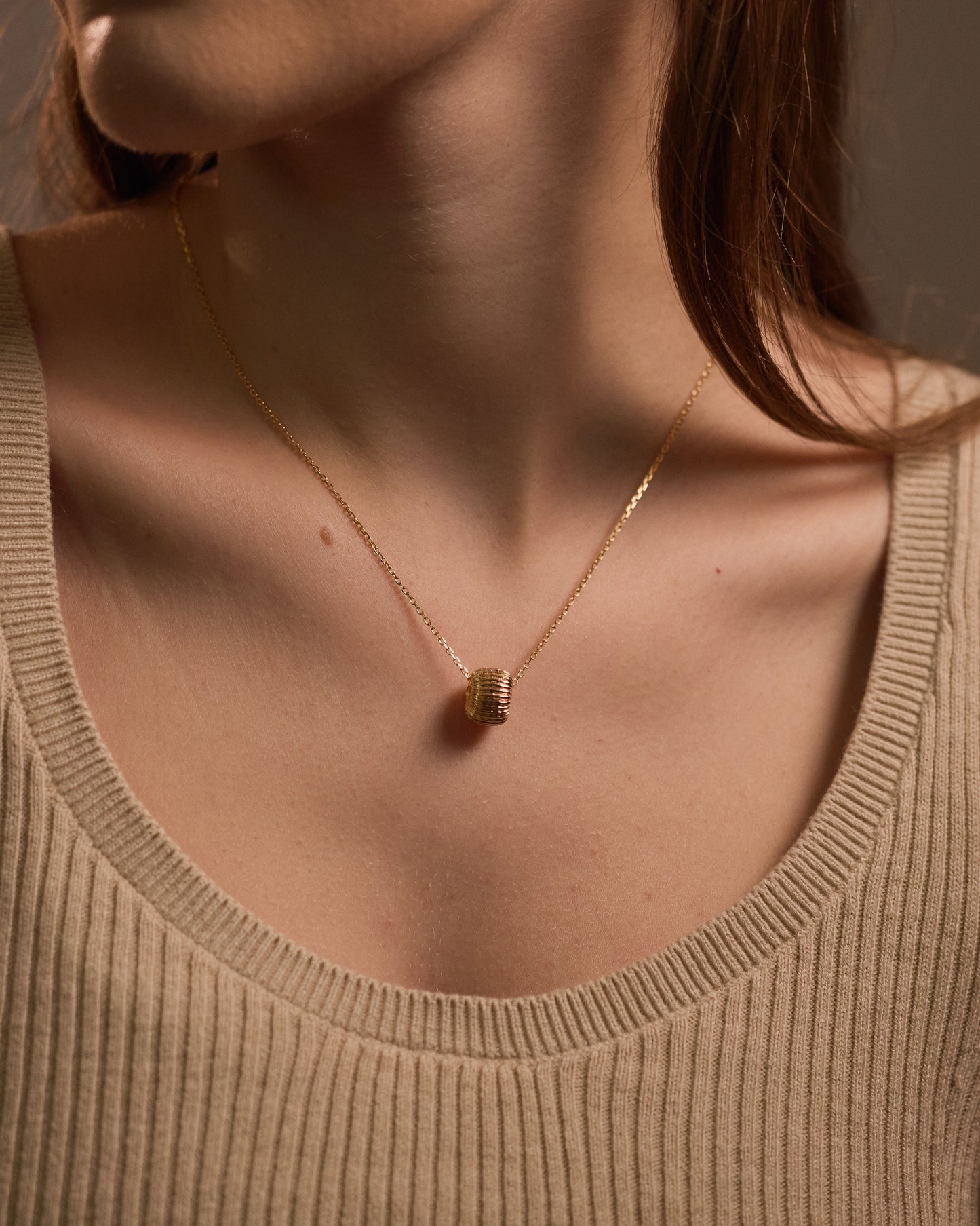 Gold Ribbed Barrel Necklace
